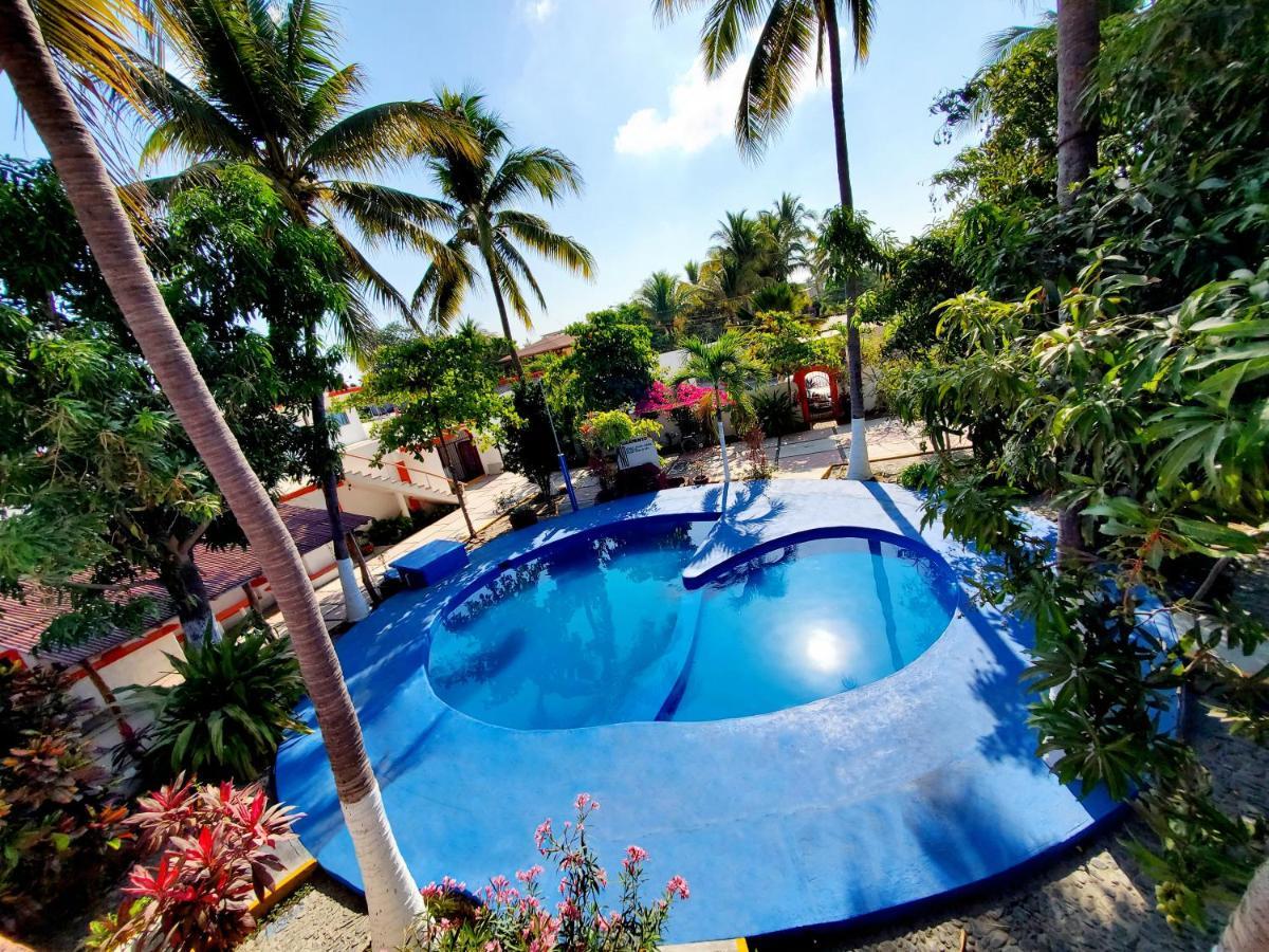 Hotel Oasis Melaque Сан-Патрисио-Мелак Экстерьер фото